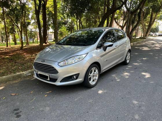 FORD FIESTA 1.5 SE HATCH 16V FLEX 4P MANUAL